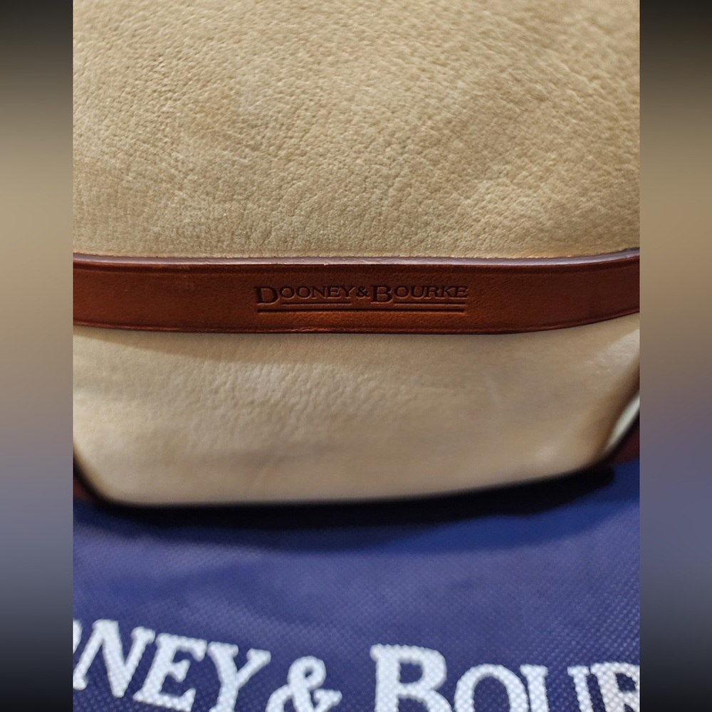 SOLD || Dooney & Bourke Italia || RARE South Coast Shopper || Hard to Find - Picture 2 of 13